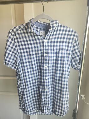 Men's Blue and White Check Short-Sleeve Shirt